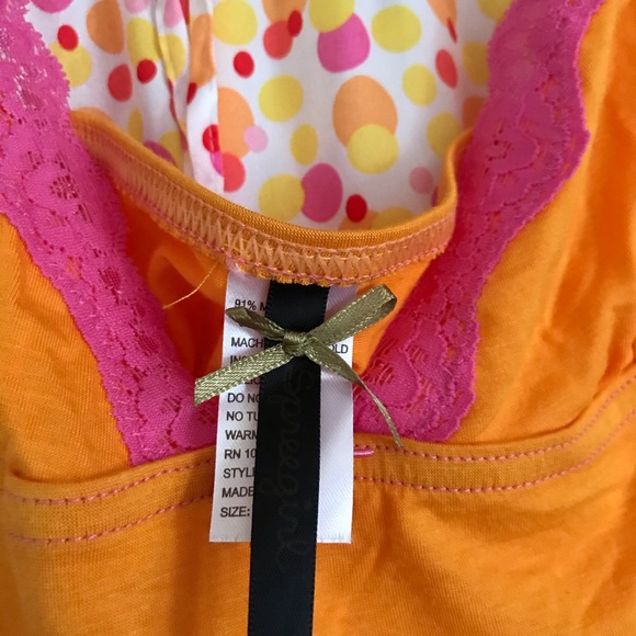 Woman Pajama Set-NWT Stretch soft top, Silky Pants - Picture 4 of 9